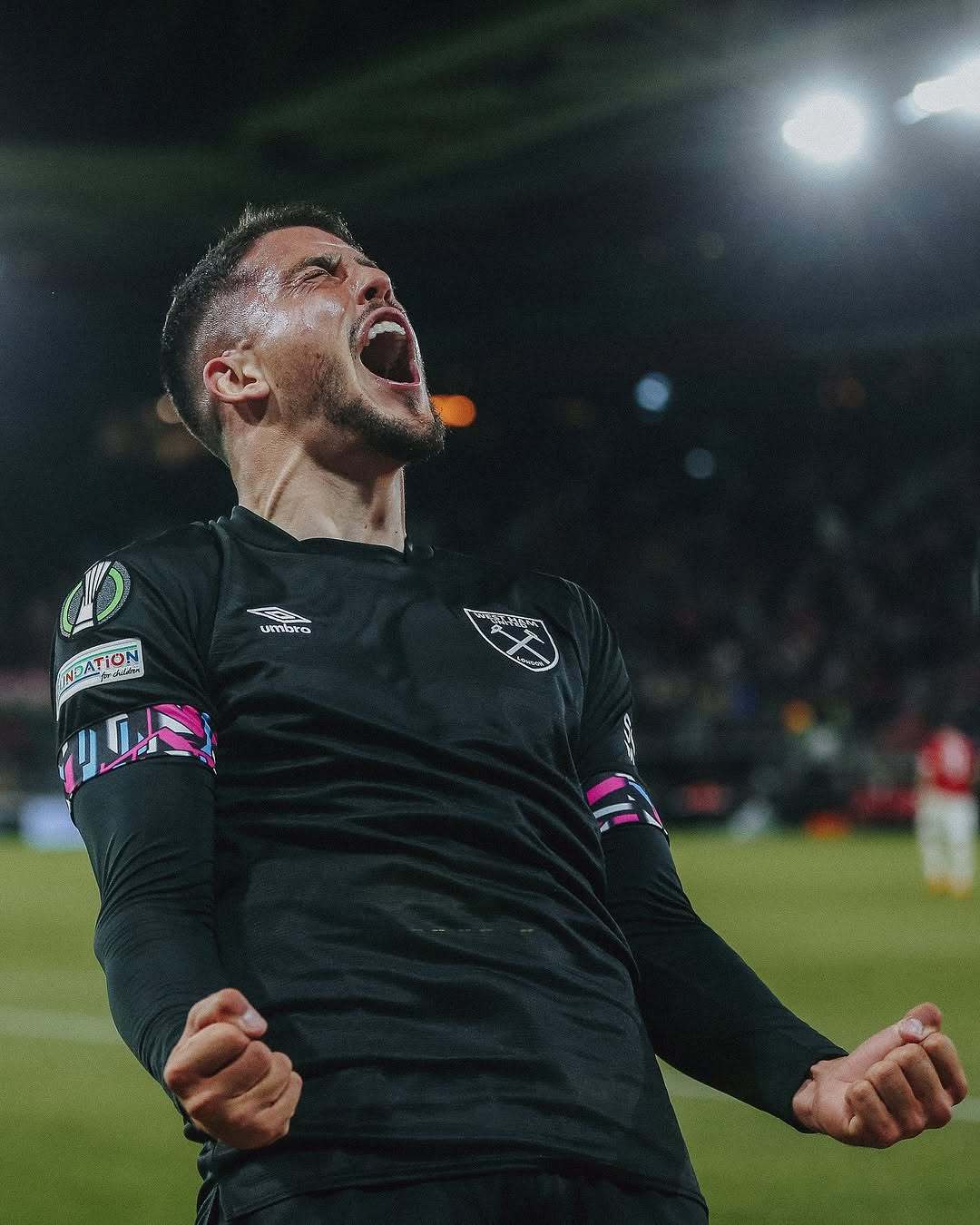 包含清晨纽卡斯尔备战德国杯,再遭质疑细节曝光,悬念犹存,临场指挥获称赞的词条九游体育官网