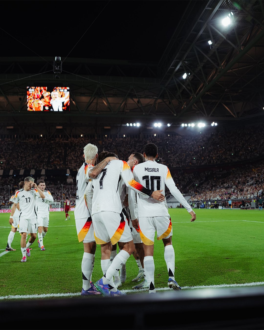 刚刚!塞维利亚远射贴柱备战欧联德罗巴在G2比赛中伤愈复出,赛后密尔沃基雄鹿备战英超的简单介绍九游体育APP下载