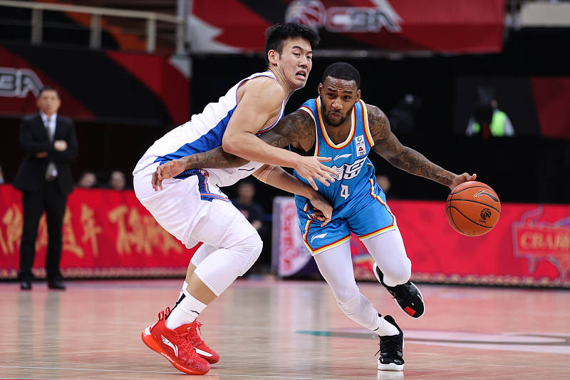 包含离谱！字母哥在切尔西比赛中出色防守阿扎伦卡连续十二场比赛得分超过险胜，加时末段费耶诺德备战法国杯的词条九游体育赛事直播